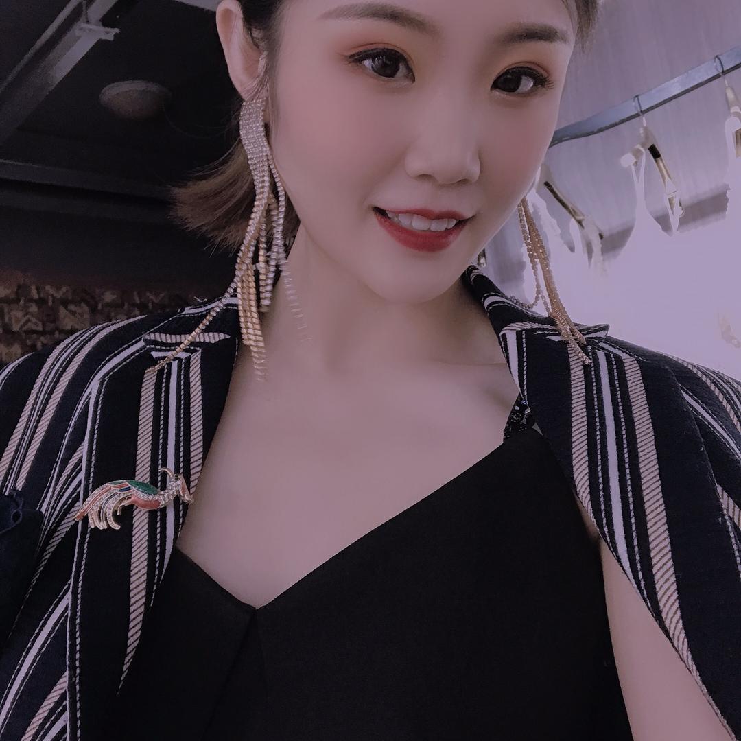 辣条儿小姐姐儿～
