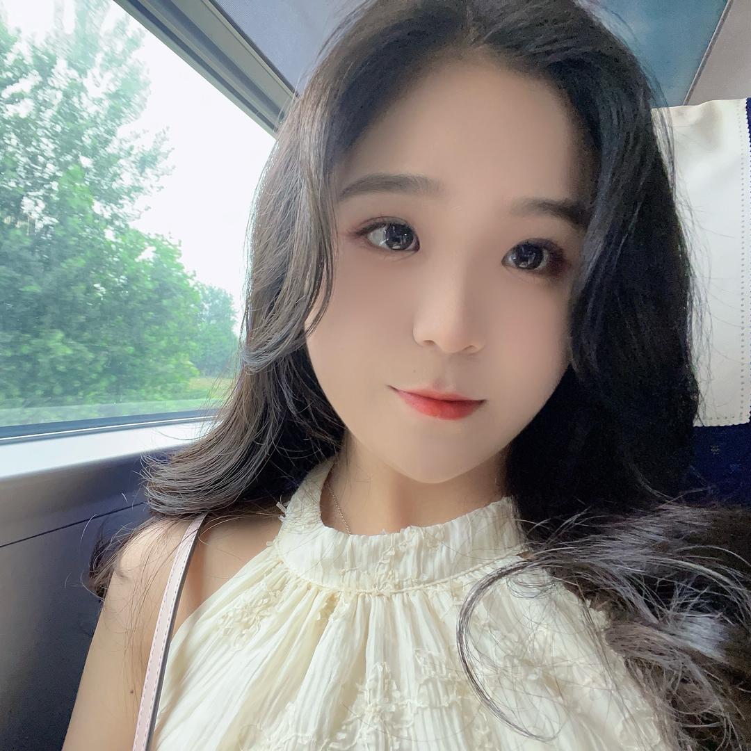 Alice.朵子呀🎀