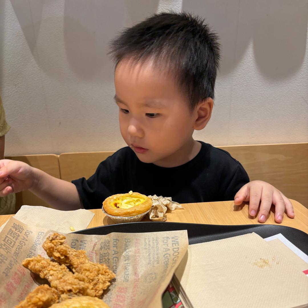 不怕拖鞋的蟑螂