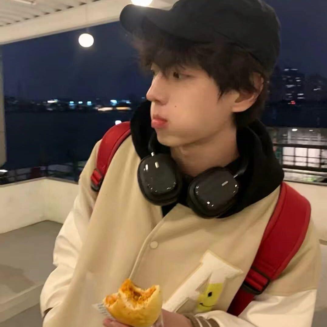 阿坤小朋友