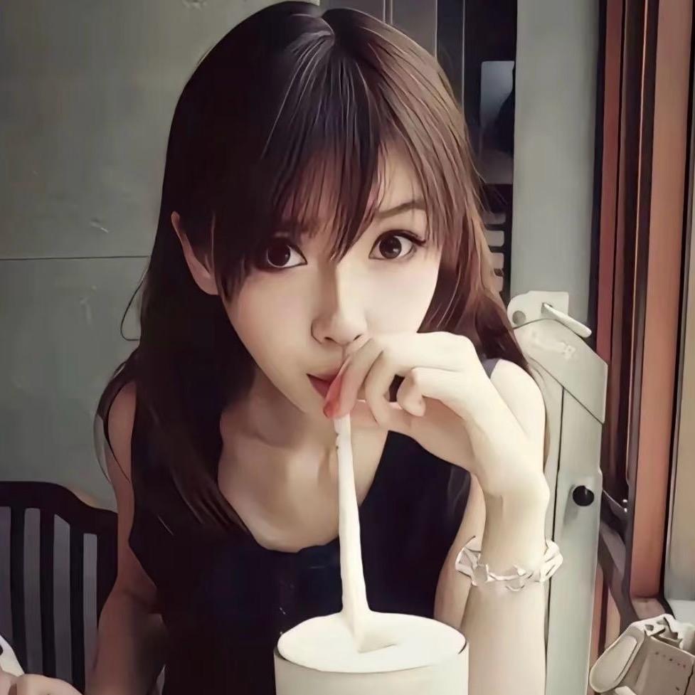 七七 🎀