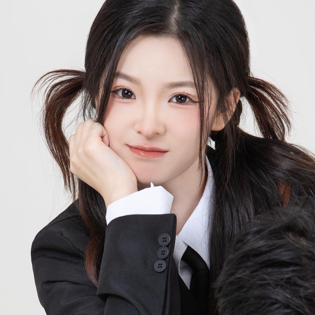 演员陈含