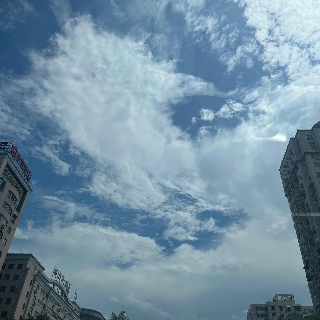 蓝天白云