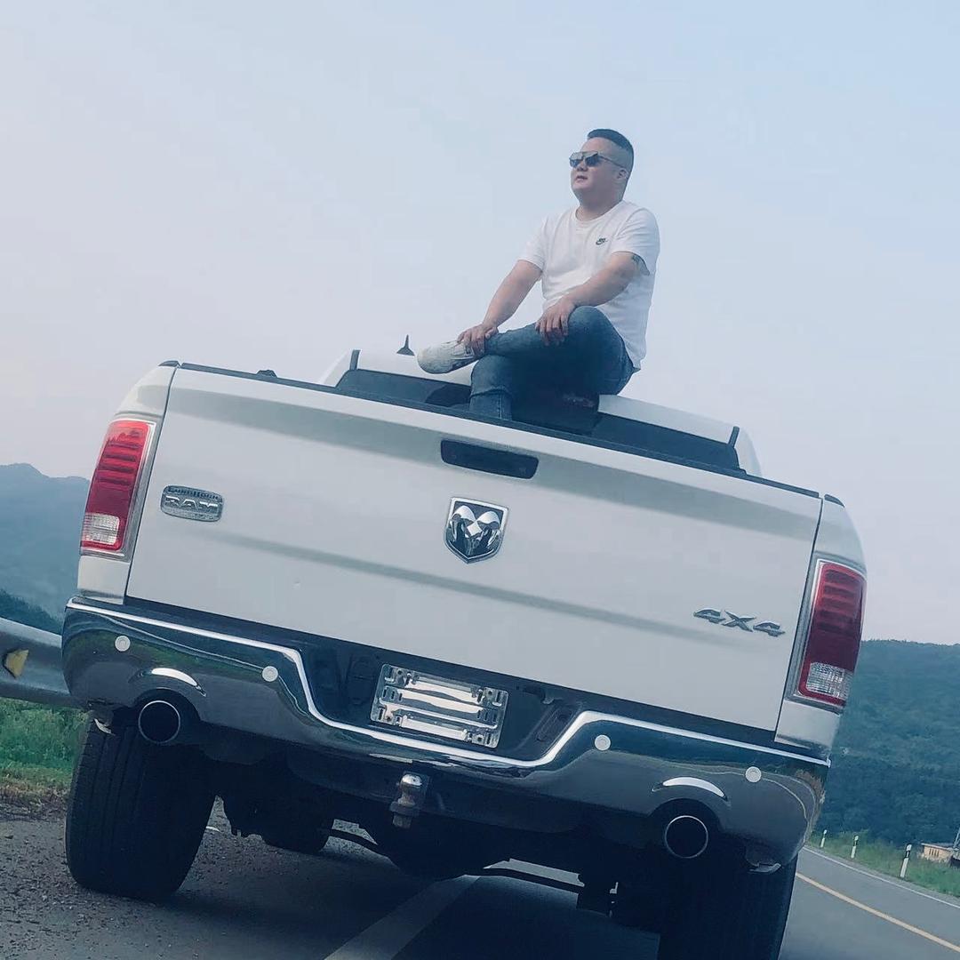 张好自卸翻斗车