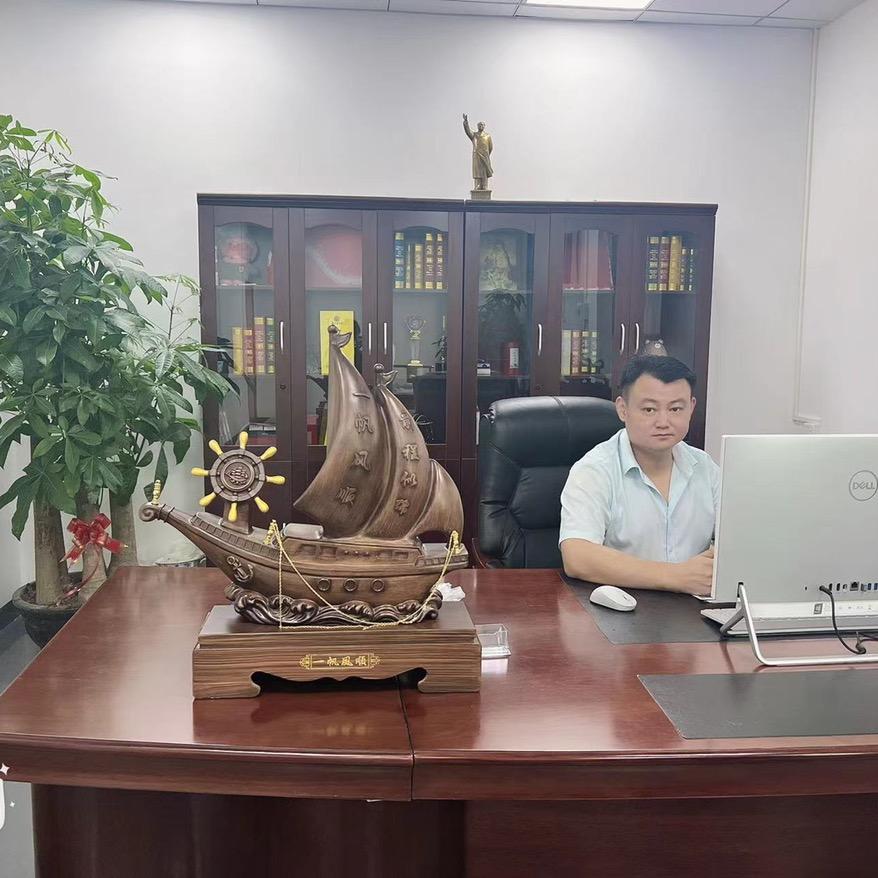 深圳市润盛丰电源科技有限公司