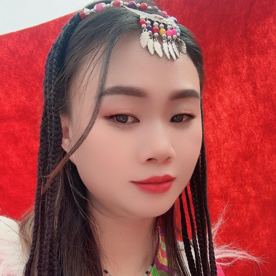 丽丽  黔西金碧唢呐二胡鼓舞乐队
