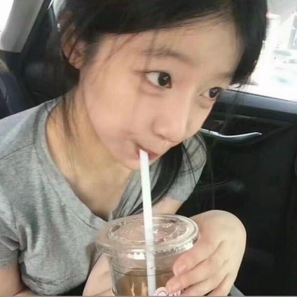 小彤.