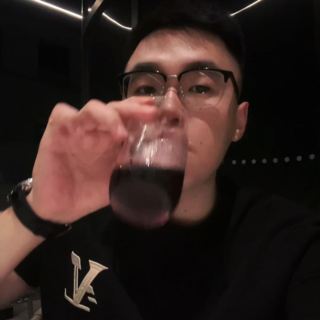 𝙏𝙝𝙚 𝙎𝙪𝙣.