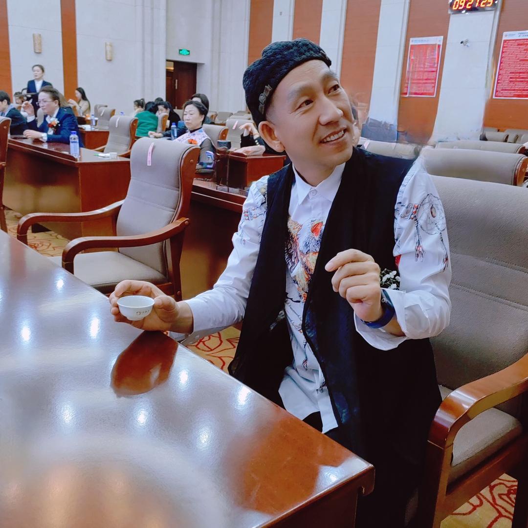 乐器，王铭
