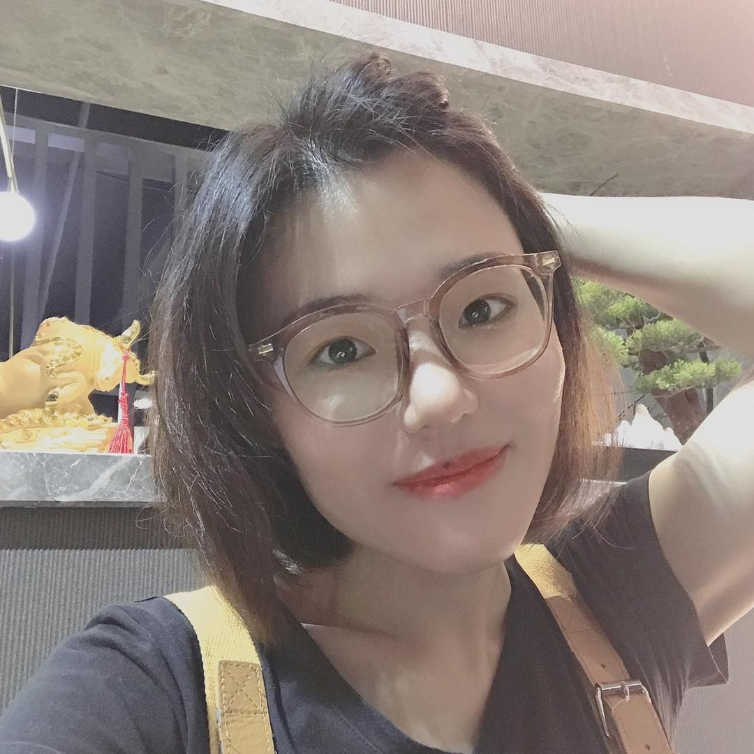 妮妮⭐️