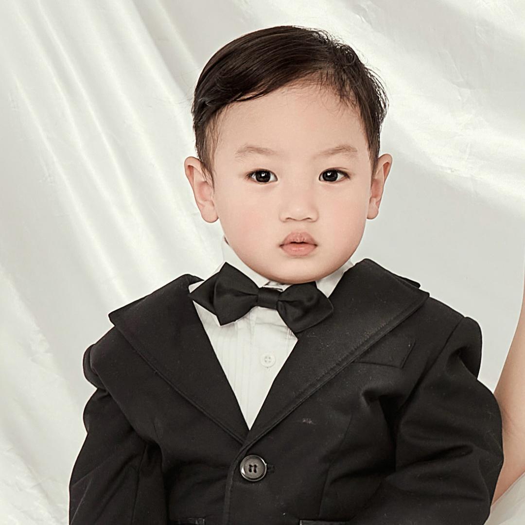 奶爸遛娃走天下