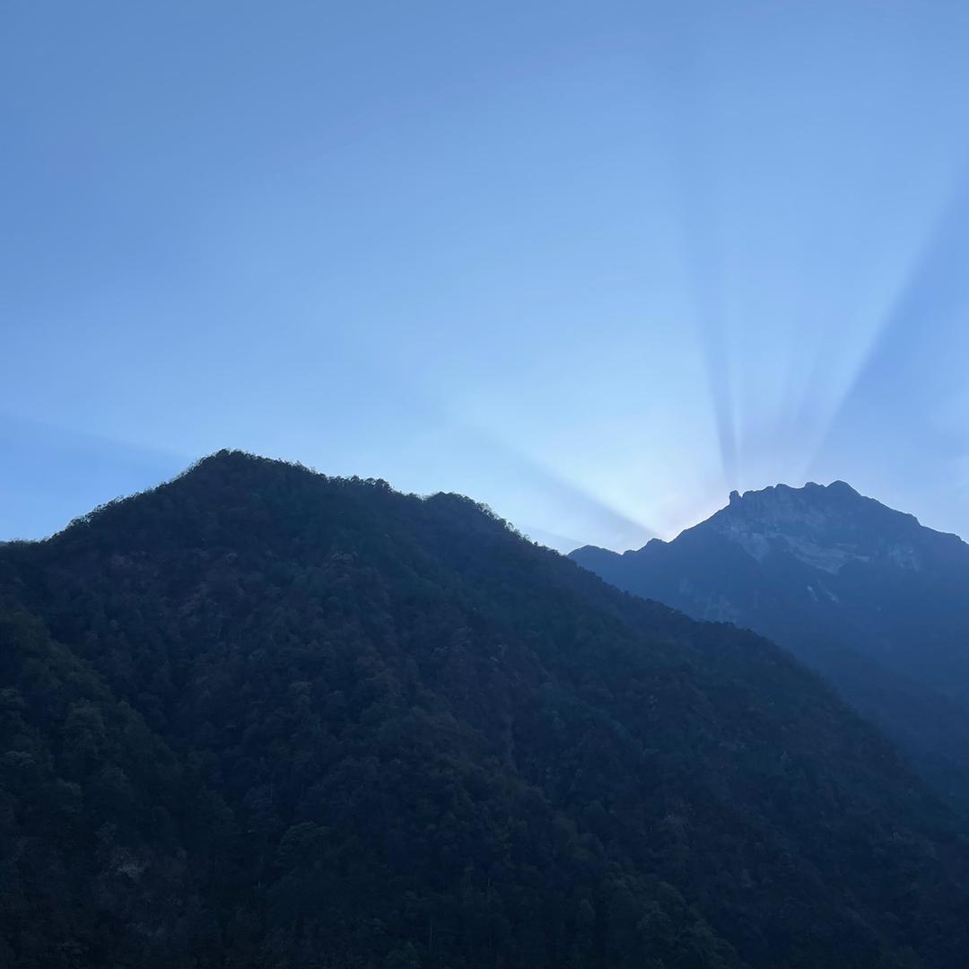 思维决定高度，态度决定深度