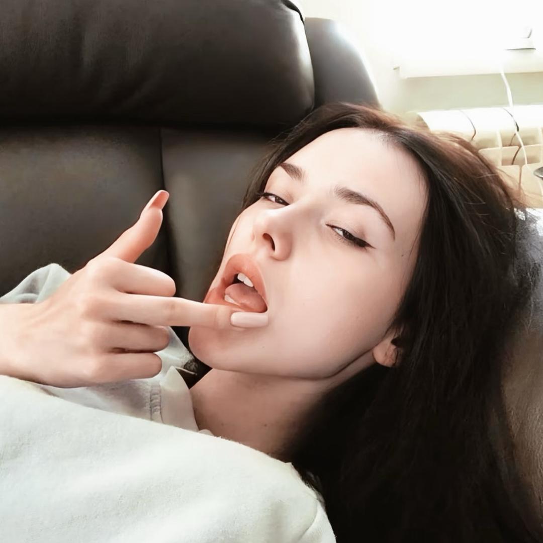 -听   海