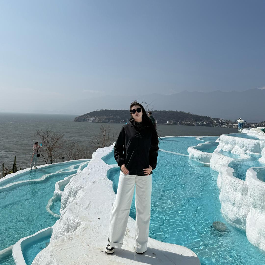 爱吃香菜的珊珊