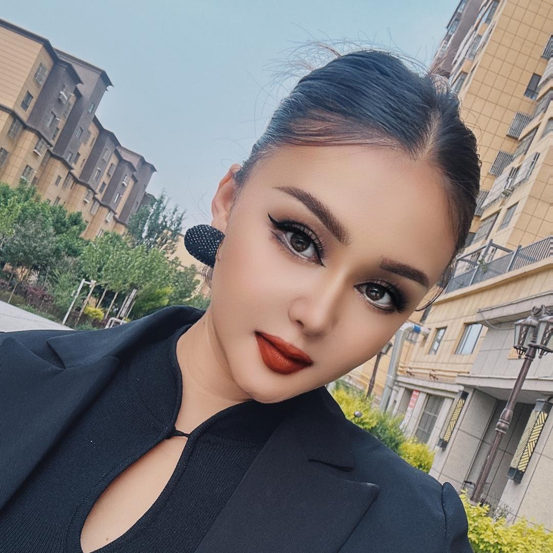 阿娜尔古丽