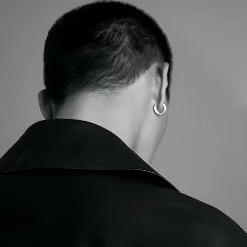 𝓢.沈易