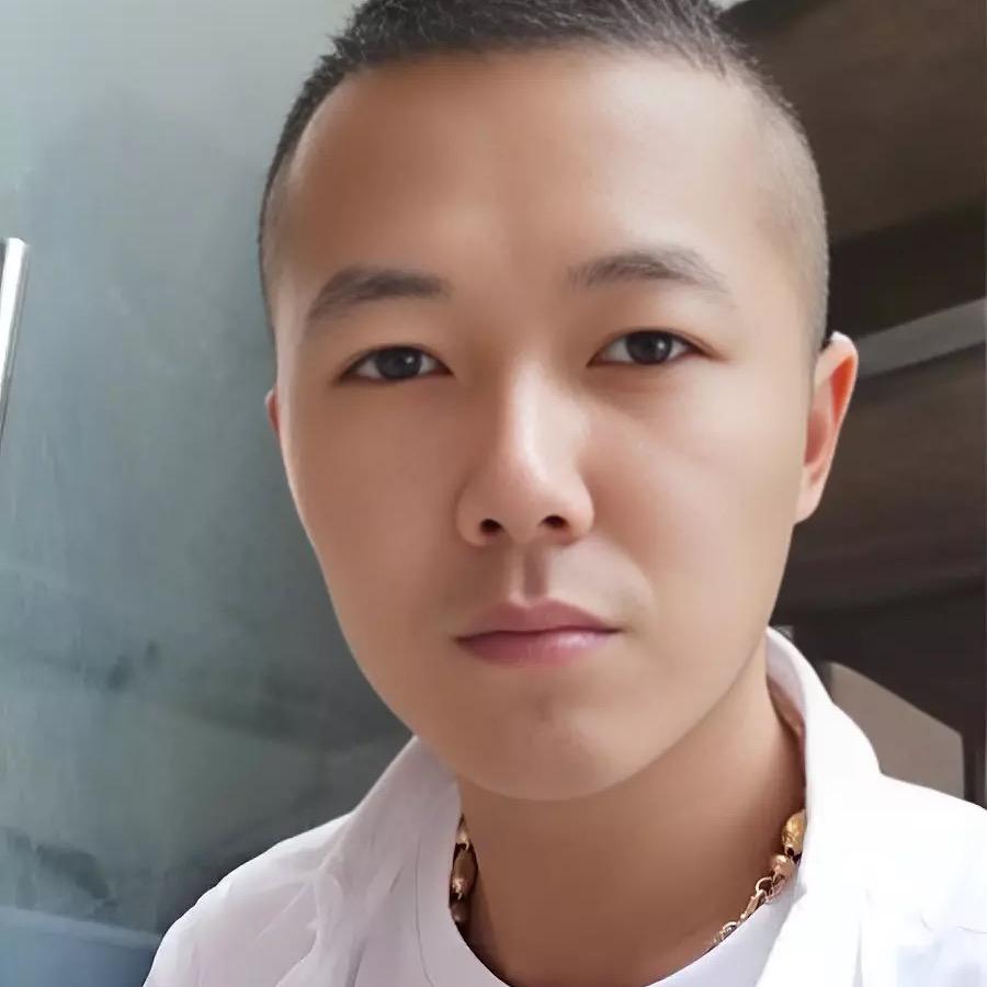 ⚜️风轻云淡⚜️