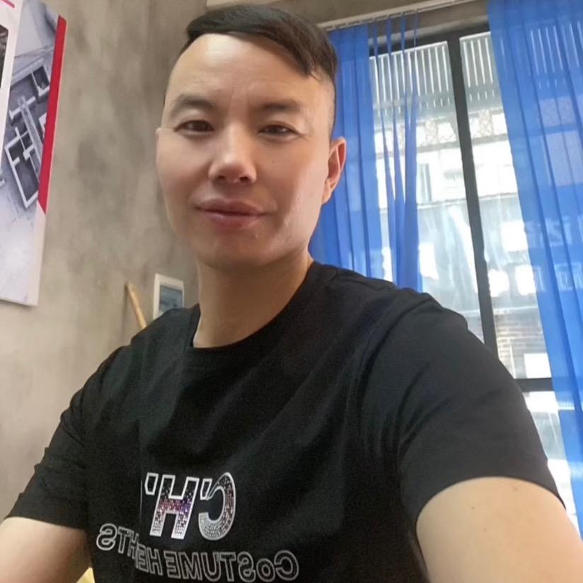 龙辉辉