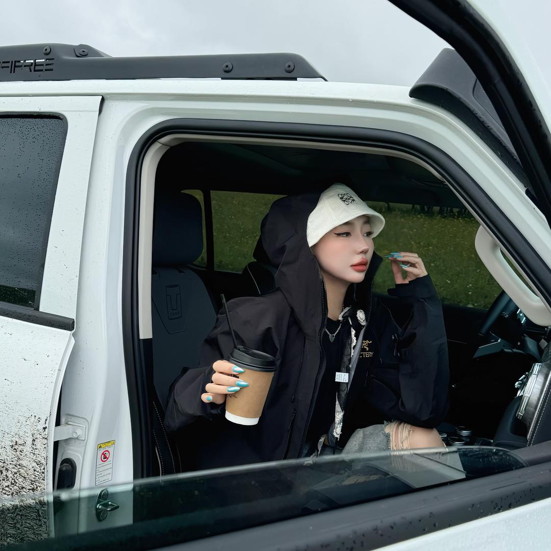 𝐘 𝐘𝐎𝐔又 又服饰