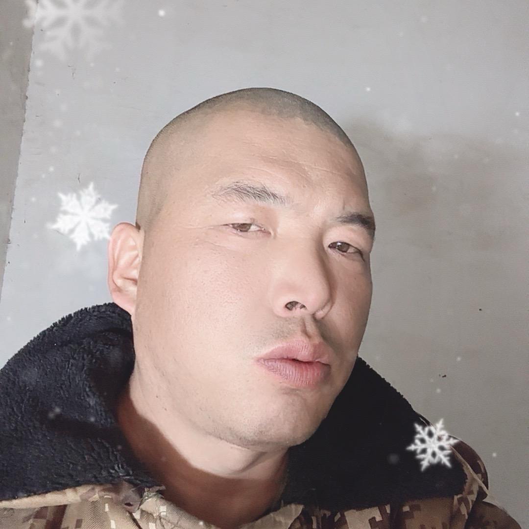 蓝猫（不甘平凡）
