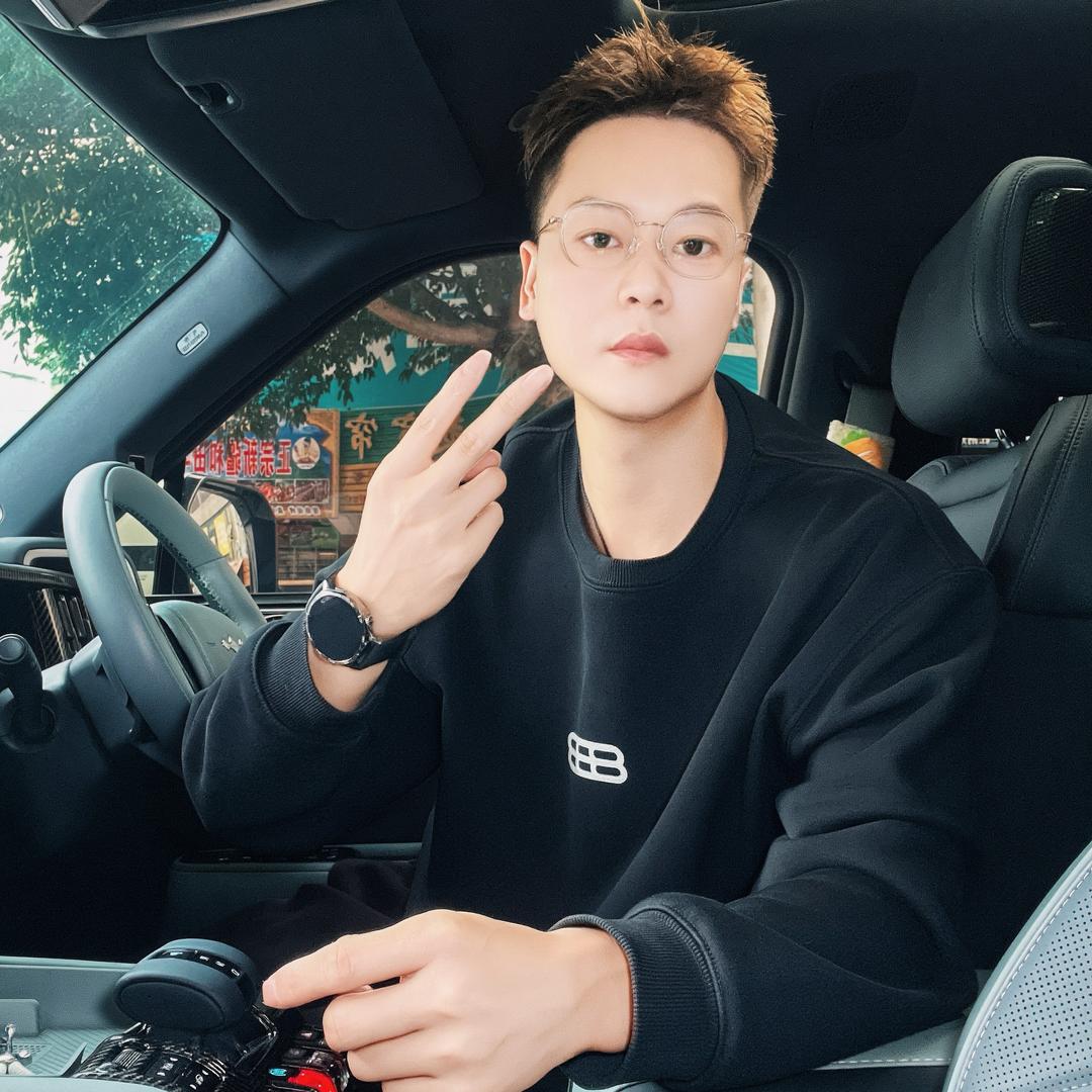 帅豹🤨阿捷