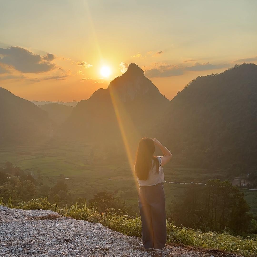 W⁰̴̷̷ ˙̮ ⁰̴̷̷ u