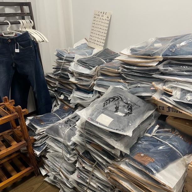 名品牛仔2号店铺
