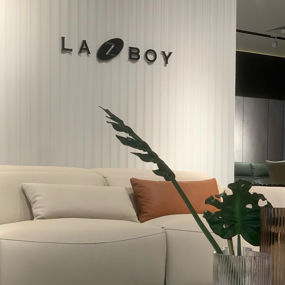 LAZBOY乐至宝沙发资阳营销中心