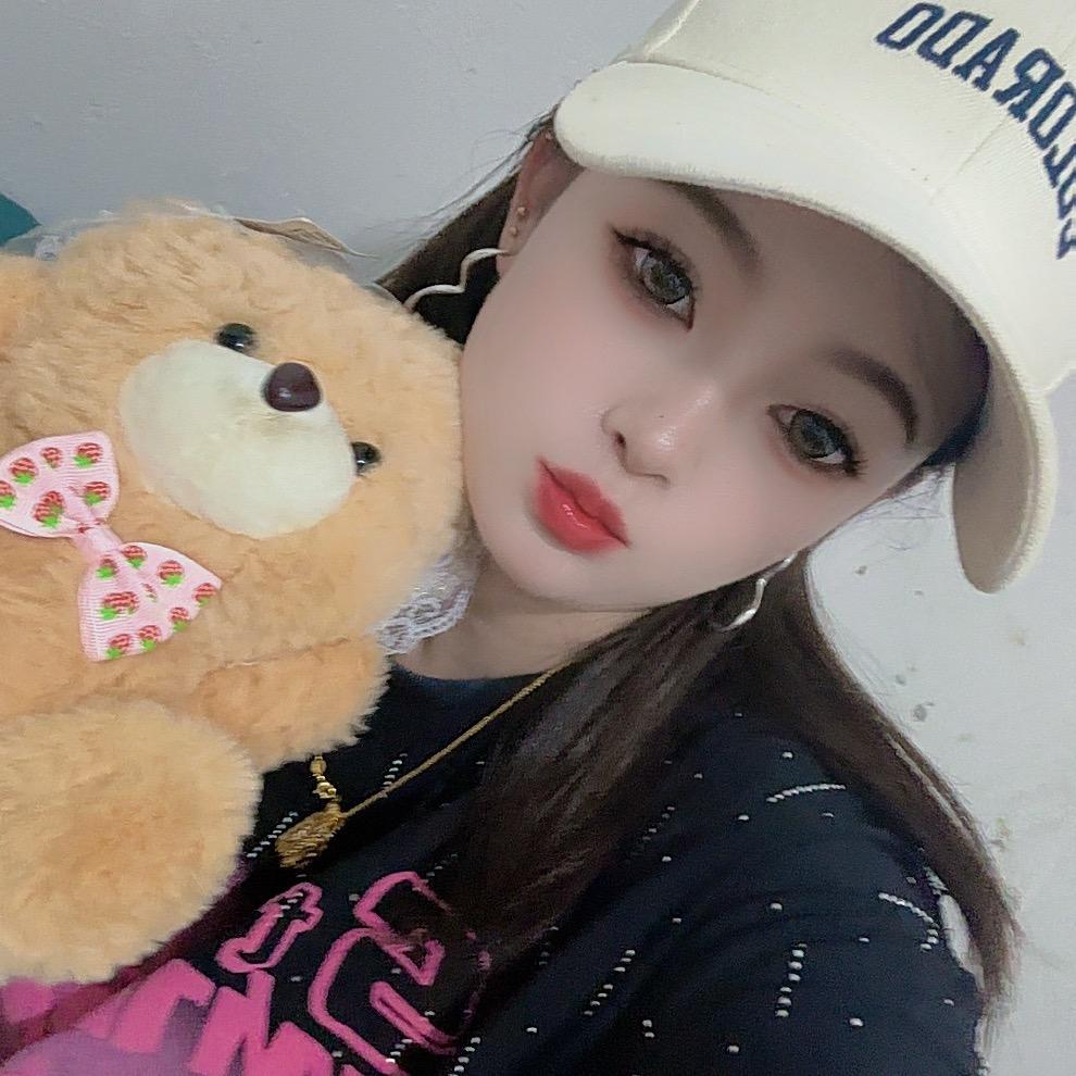 李菇凉