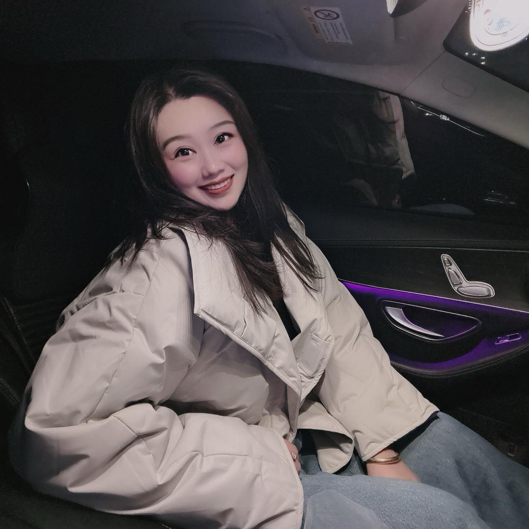 卖房子的洁妹子