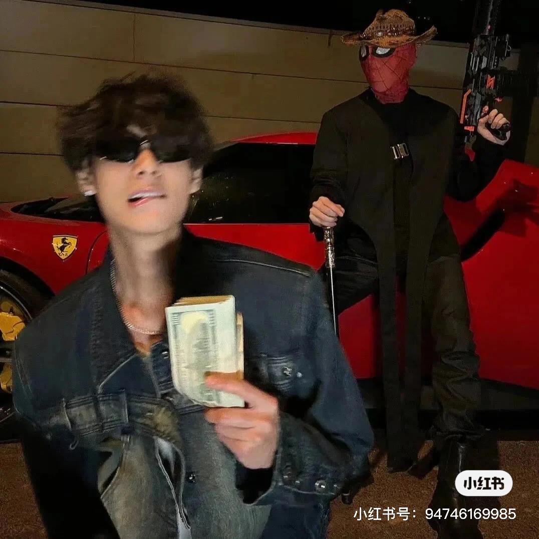 ℳ ཁྱུང་   西绕 🔥  ࿐