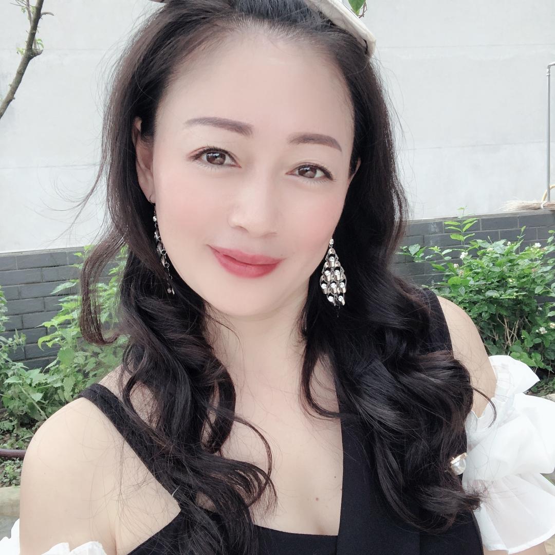 蔡蔡（雅女魂一店）