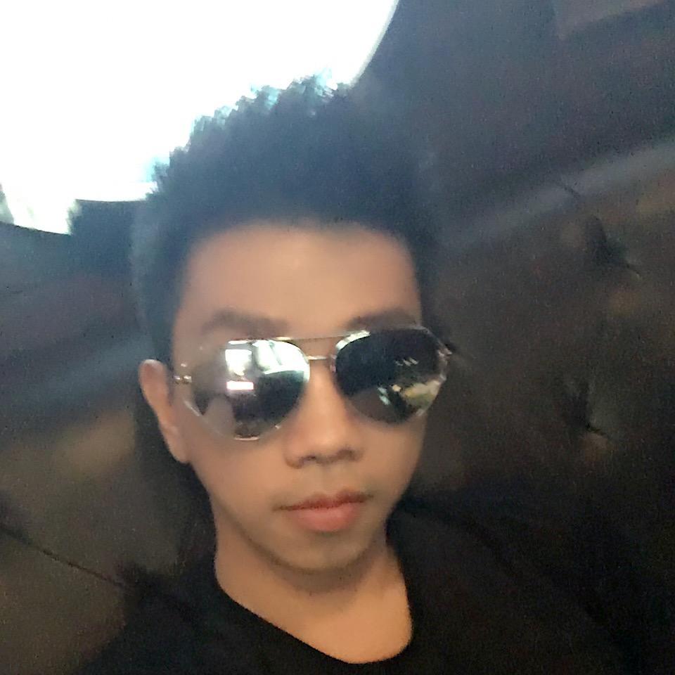 、·cC    Mr..陈成