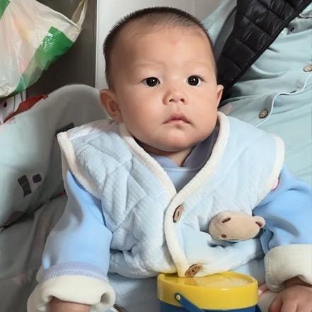 发呆的香辣鸡翅