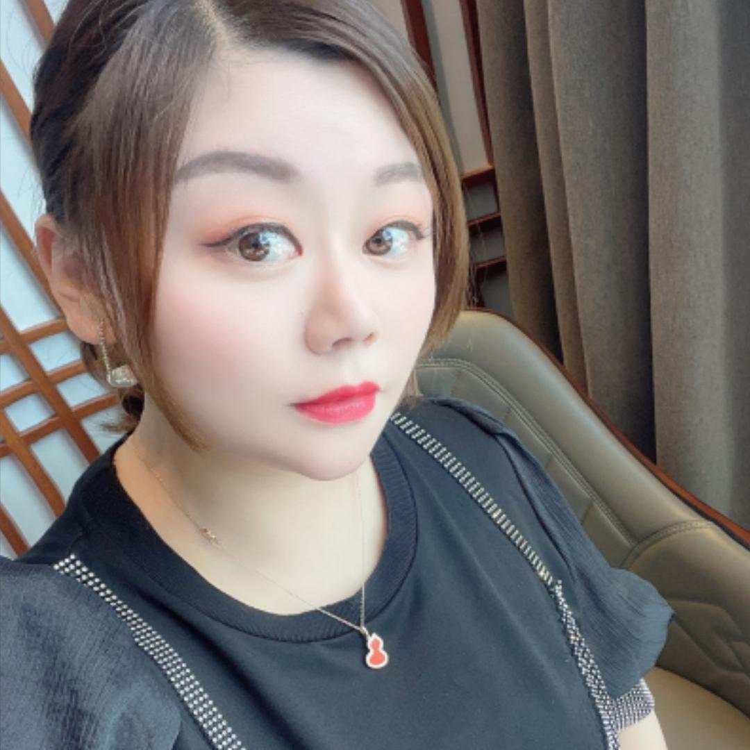 海秀英昶豪百货店