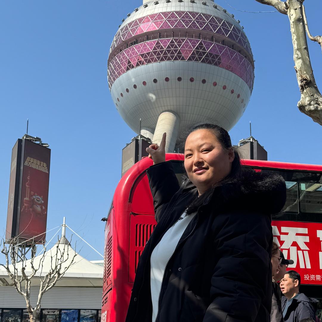 珍珍（鹏妈家弟媳）