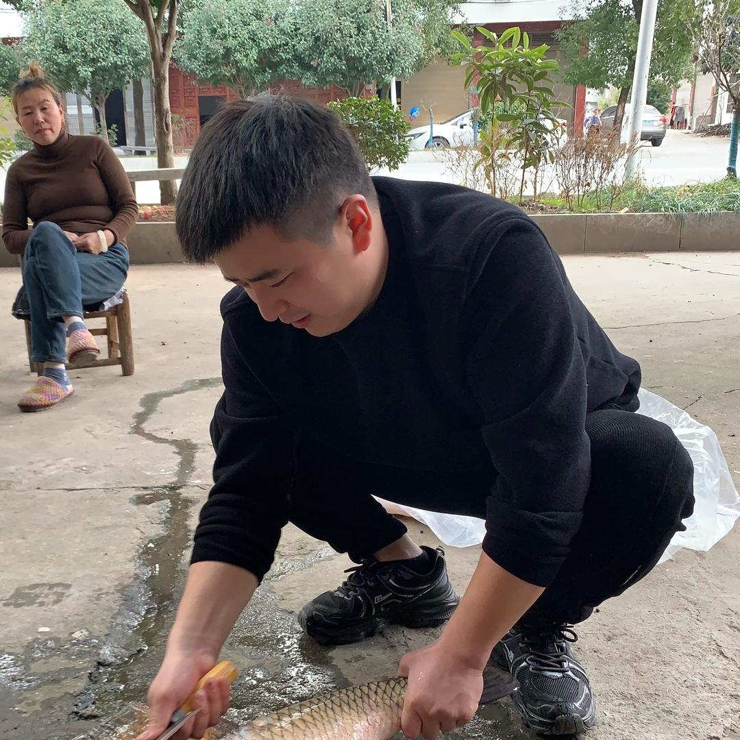 大何小金