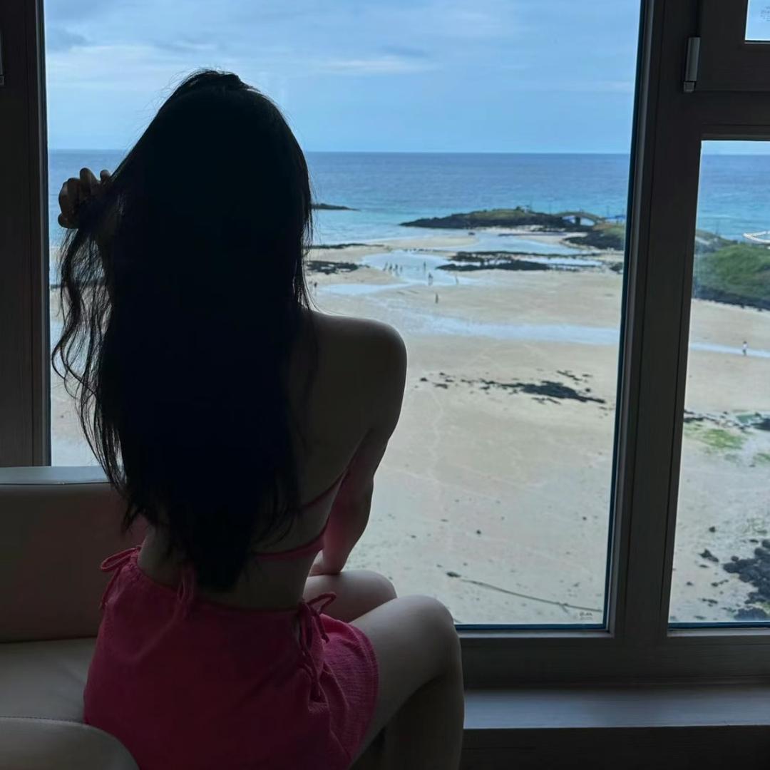 YY