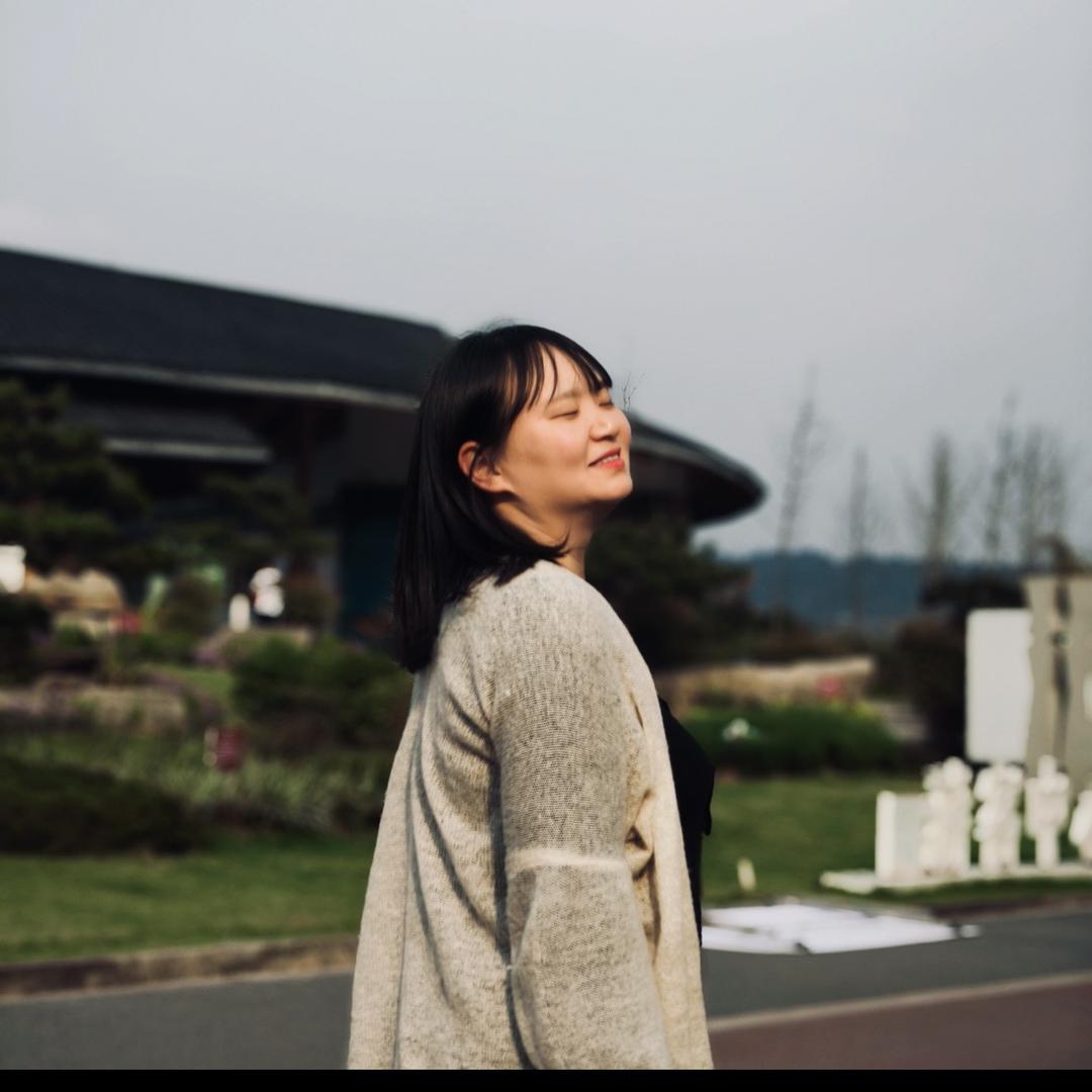 小权权思密哒
