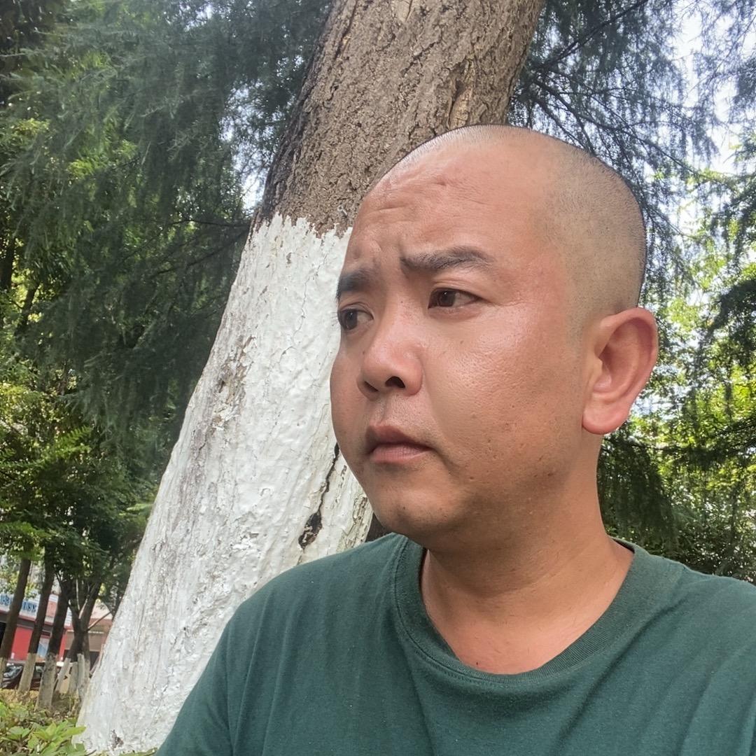 秀山光头摄影师老文【短视频收徒】