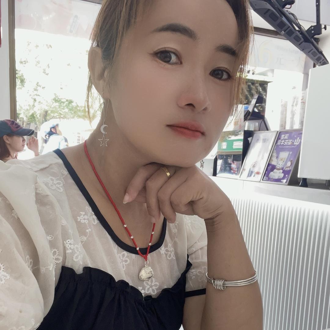 忆落成霜
