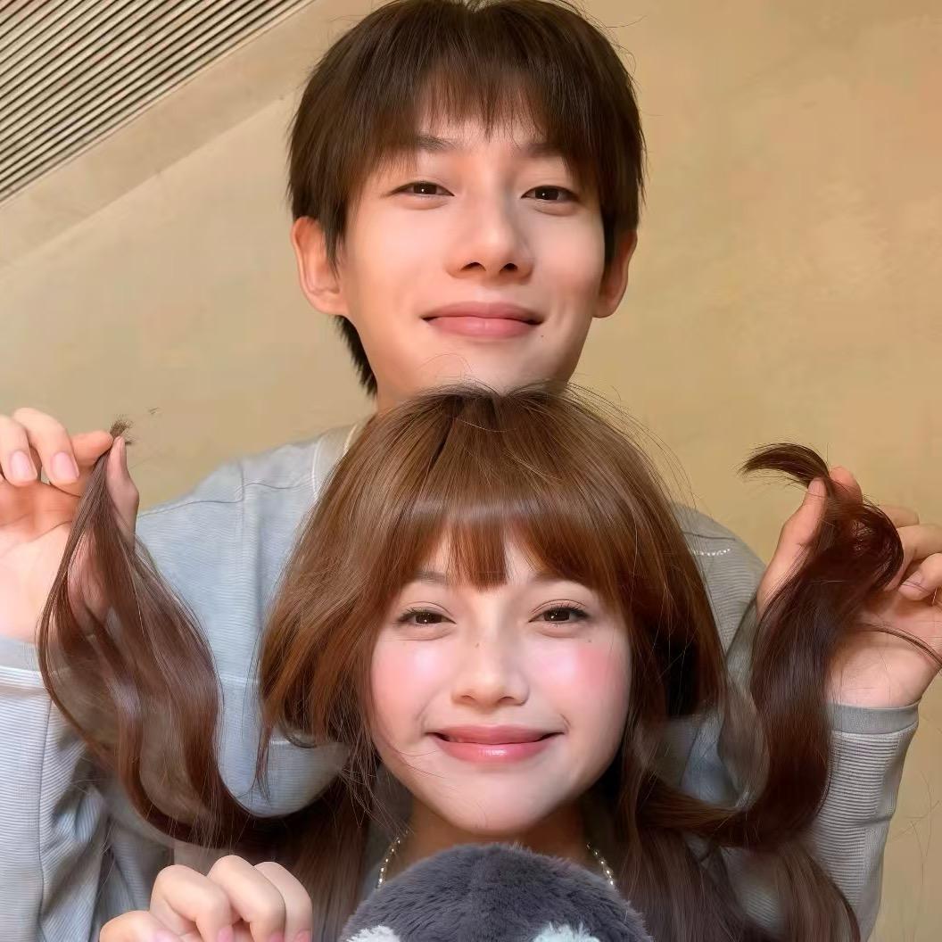 中间剃光两边留长啊