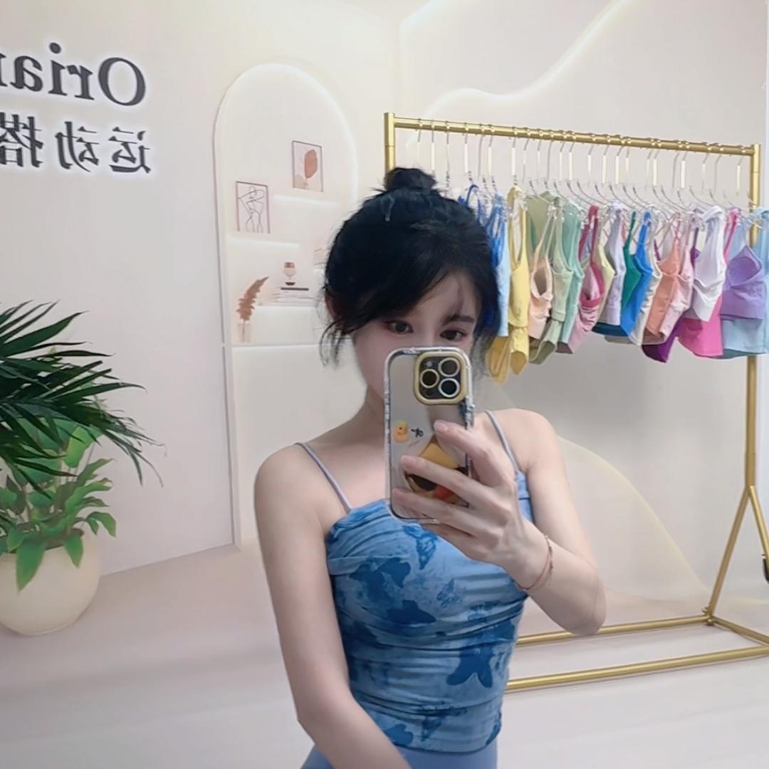 巧昔健身运动穿搭