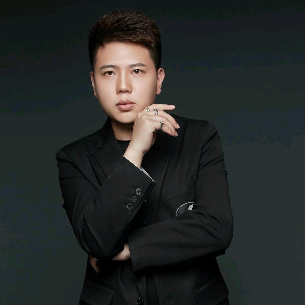 信丰铂贝卡假发王国一吴总监