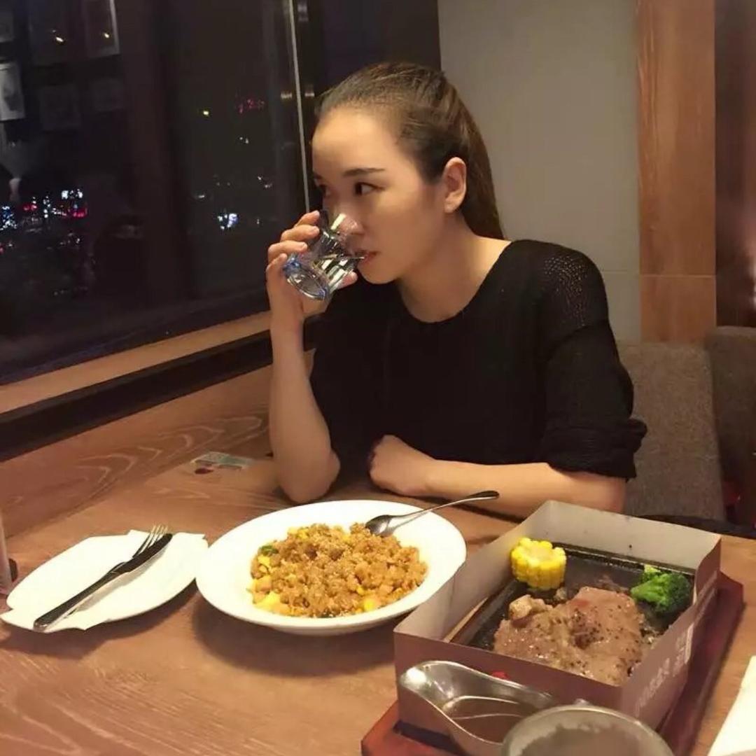 艾艺毛衣