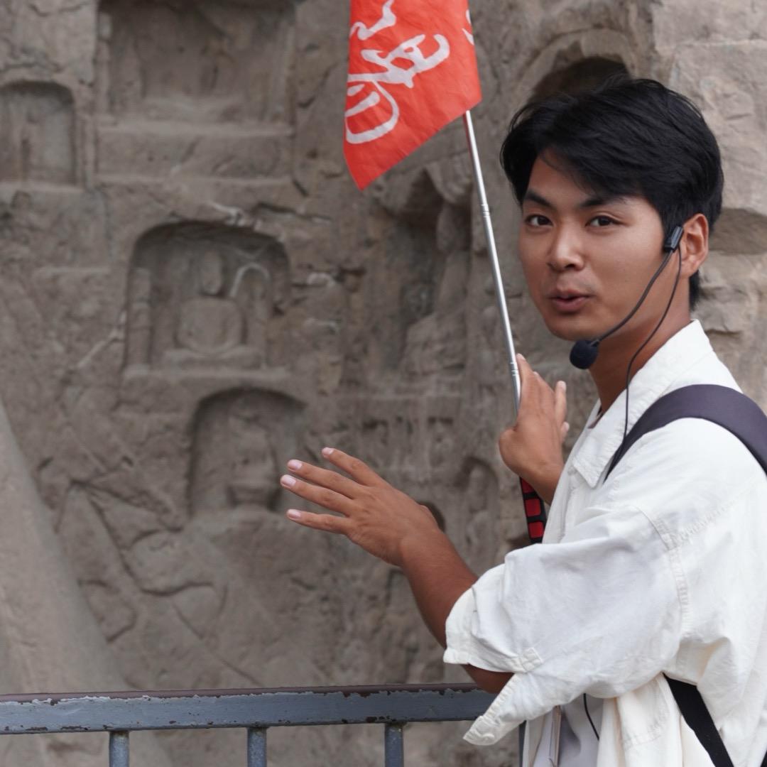 龙门石窟讲解潘小迪