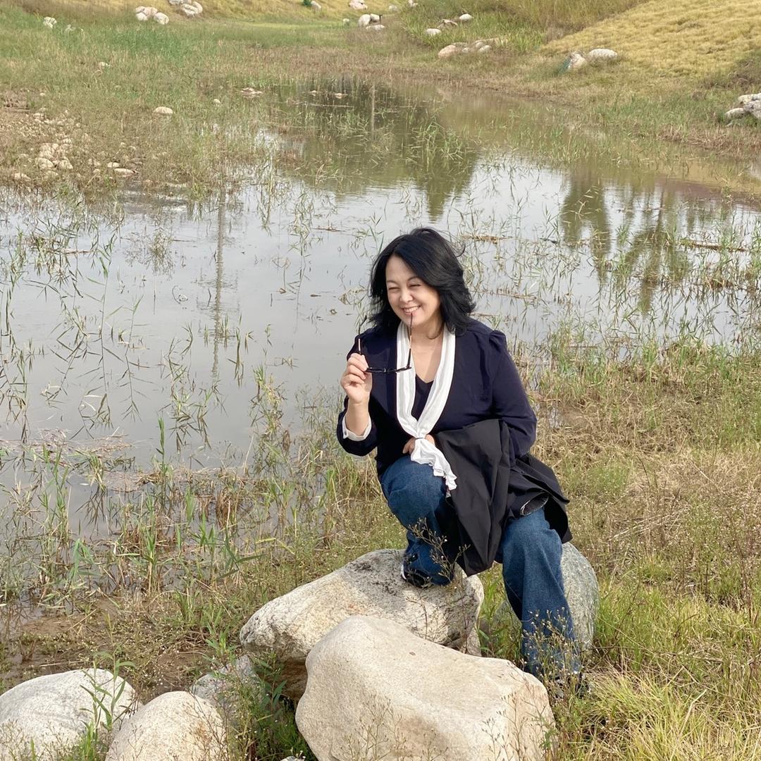 风雨彩虹，只互赞 拒闲聊