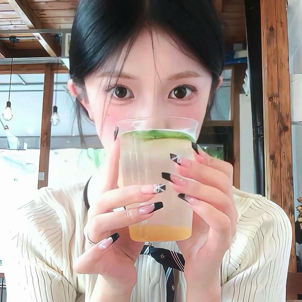 二 晴