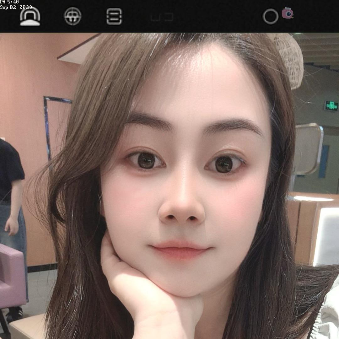 小爱吖