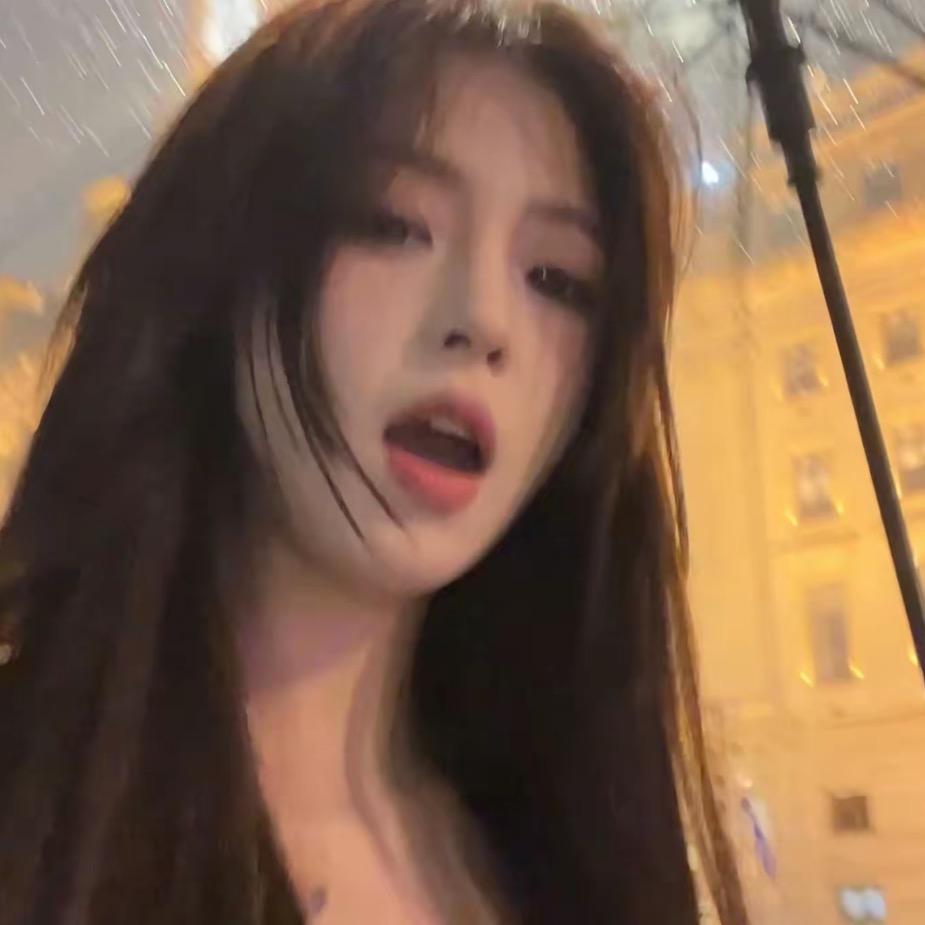 👑可可不穿袜子🧦【商k】